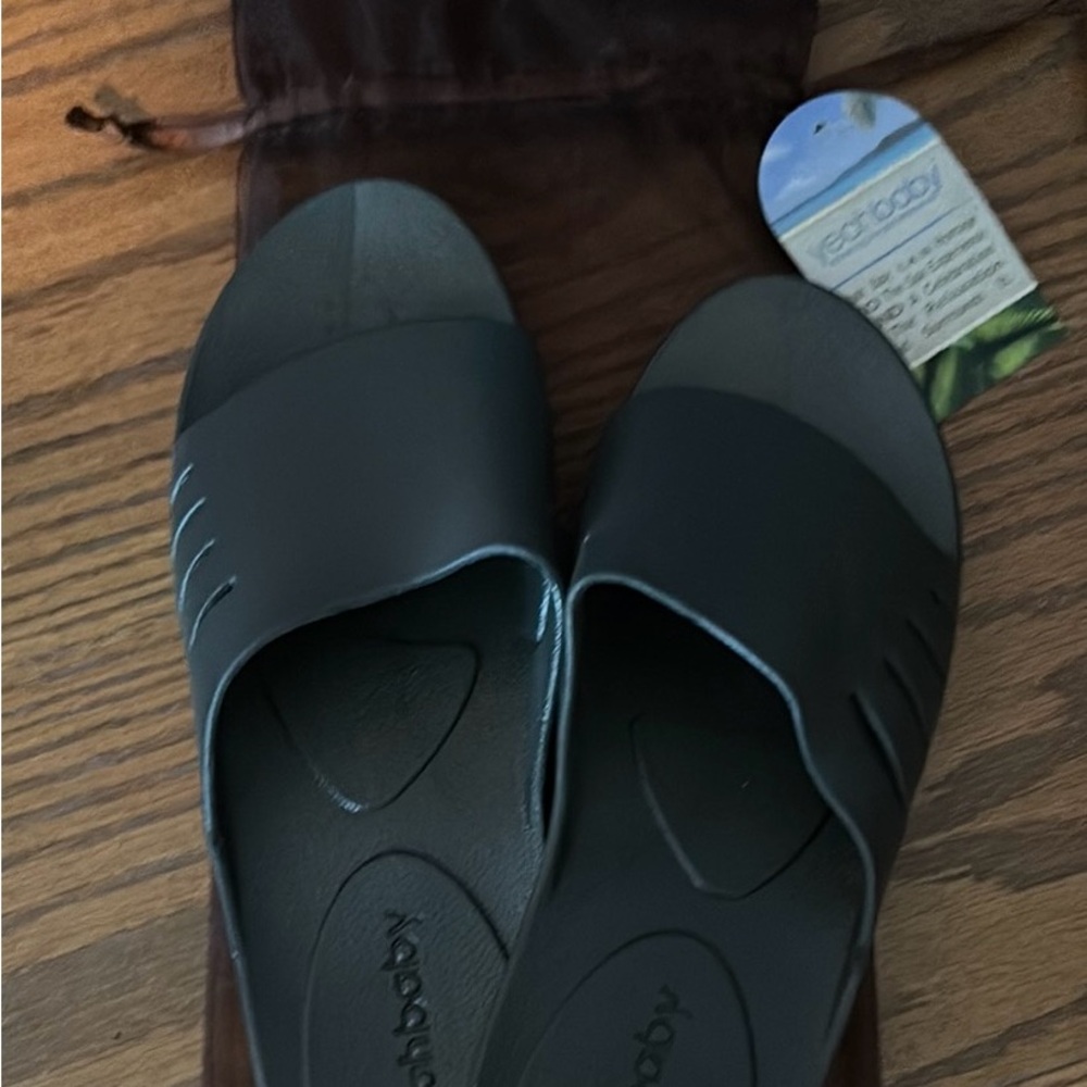 Cloud 9 Black Spa Slippers